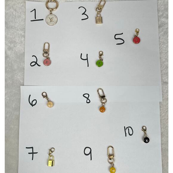 Louis Vuitton Luxury charms from various projects or bags pendant- ONE CHARM! - Picture 3 of 7